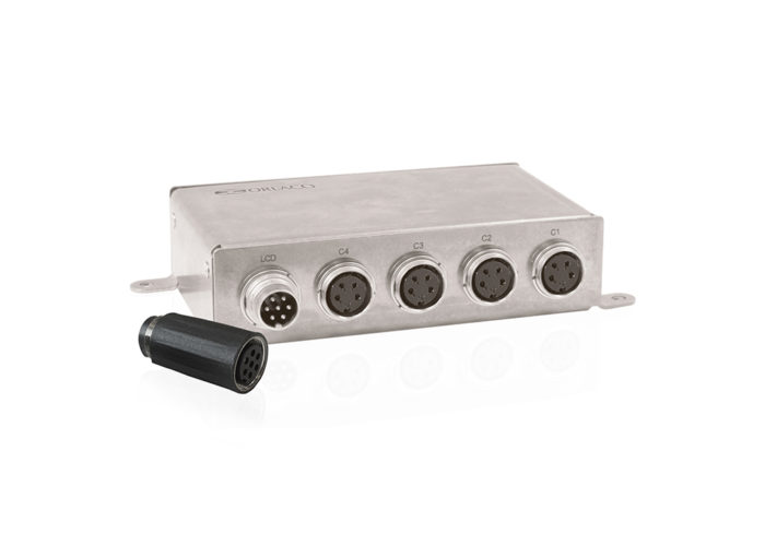 0405200_MultiView_box_dual_mode_4x_UNI_inputs_with_adaptor_plug_Orlaco_highres-Lt